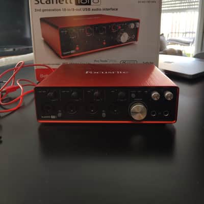 Focusrite Scarlett 18i8 2nd Gen USB Audio Interface 2016 - 2018 - Red / Black image 2