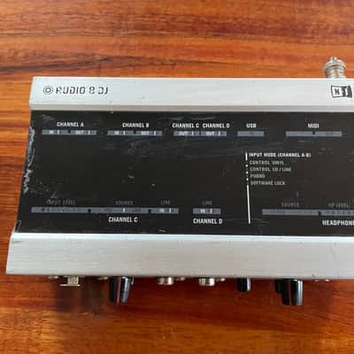 Native Instruments Komplete Audio 8 DJ USB Audio Interface image 1