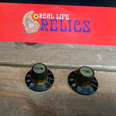 Real Life Relics Fender® Style Aged Black Jazzmaster® Tele® Witch Hat Knobs Set of 2   [DN8]