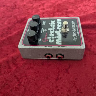 Electro-Harmonix Stereo Electric Mistress Flanger / Chorus 2007 - Present - Black / Pink image 2