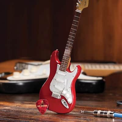 AXE HEAVEN- AXE Licensed Fender Strat Classic Red image 2