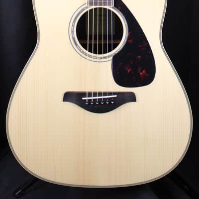 Yamaha FG830 Dreadnought Acoustic Guitar Natural image 2