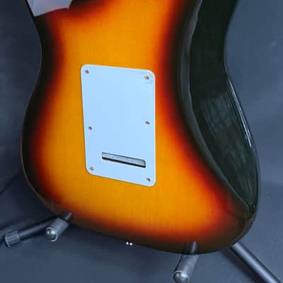 Fender Deluxe Roadhouse Stratocaster Electric Guitar Brown Sunburst w/ Gig Bag image 14