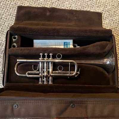 “Bach Stradivarius 239 C Trumpet – Sterling Silver Plus Bell, Large Bore (.462), 25R Leadpipe – Mint Condition” image 3