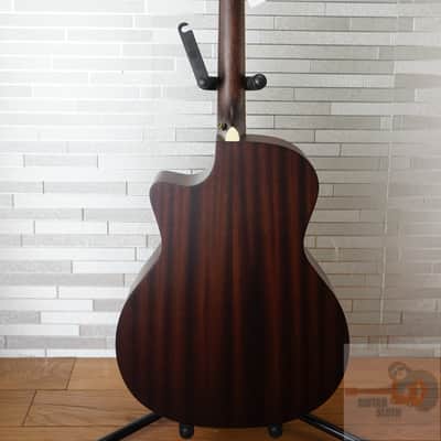 D'Angelico Premier Gramercy Grand Auditorium - Aged Burst image 12