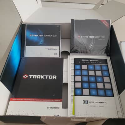 Native Instruments Traktor Scratch Duo + Audio 4 DJ DVS System + Timecode Vinyl image 6