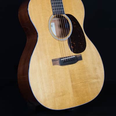Martin 000E Retro Plus Mahogany Acoustic Electric, LR Baggs Pickup, Bag Included image 4