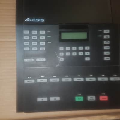 ALESIS MMT 8 SEQUENCER
