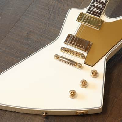 2015 Gibson Limited Edition Lzzy Hale Signature Explorer Electric Guitar Alpine White + OHSC image 2