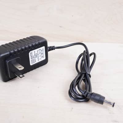 Maxon  PD-01 Power Distributer Supply Made in Japan MIJ w/ 7 Cables image 5