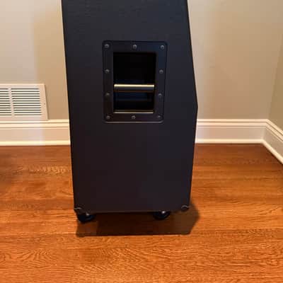 Mesa Boogie Rectifier 120-Watt 2x12" Vertical Slant Guitar Speaker Cabinet image 2