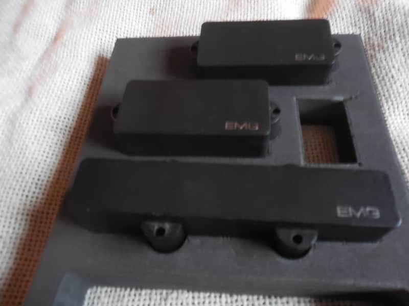 EMG LJ 5 (P5-J5)Active Bass Set - No full accessories image 1