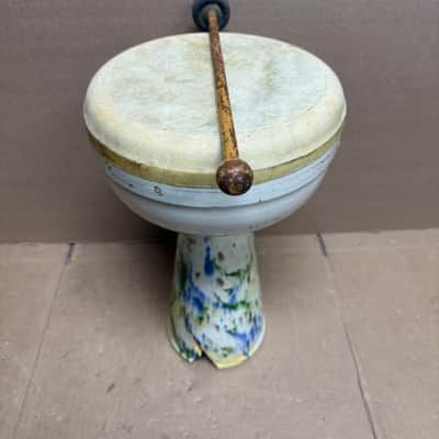 World Beat Percussion Ceramic Djembe Hand Drum w/ Original Beater – Cracked Base image 4