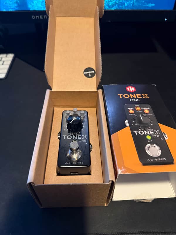 IK Multimedia ToneX One