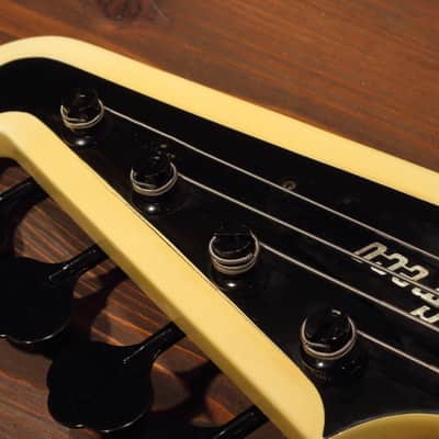 Greco Thunderbird bass TB-70 1986 Vintage White image 14