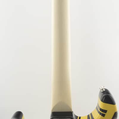 EVH Striped Series Electric Guitar 2024 Black/Yellow 3498gr image 12
