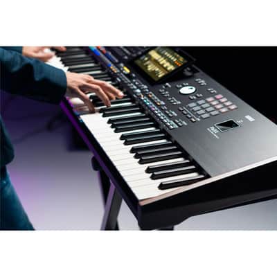 Korg Pa5X 61-Key Professional Arranger Keyboard image 17