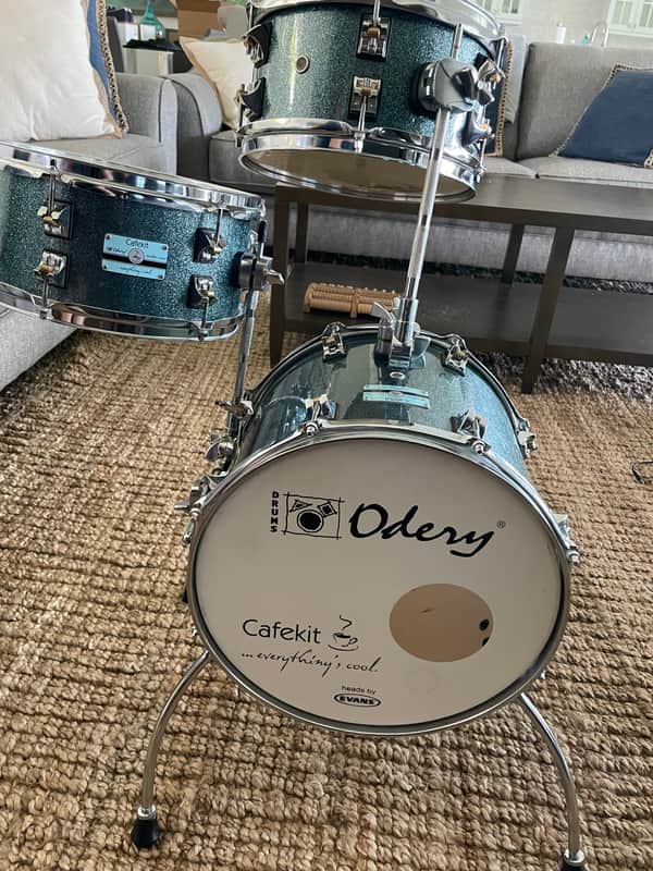 Odery Cafe Kit in Blue Sparkle Finish image 1