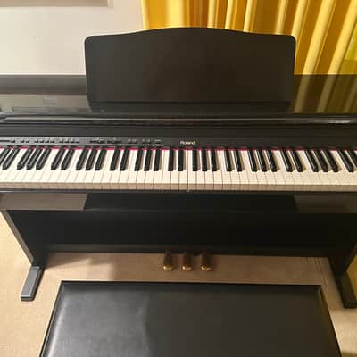 Roland HP 237 Early 2000’s - Black