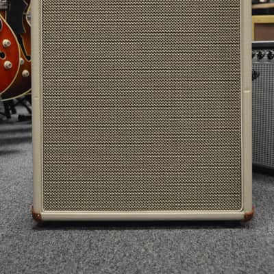 Victory Amps V40 Deluxe Head & Dutchess 212 Cab image 10