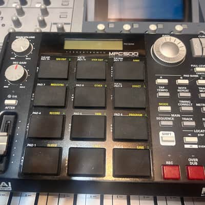 Akai MPC500 Music Production Center 2006 - 2013 - Black