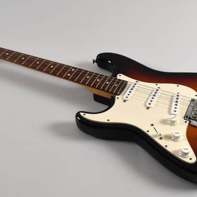 Fender American Standard Stratocaster Left Handed (2011) - 3-Tone Sunburst image 5