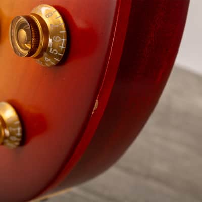 Gibson Les Paul Tribute Satin, Faded Cherry | Demo image 12
