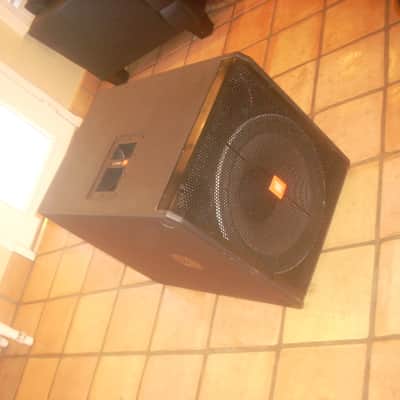 JBL SRX 718S Works Perfect image 4