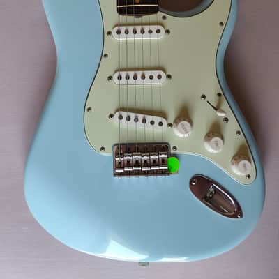 PRICE DROP - Fender Limited Edition Vintera II Road Worn '60s Stratocaster 2025 - Sonic Blue (3,45 kg) image 5
