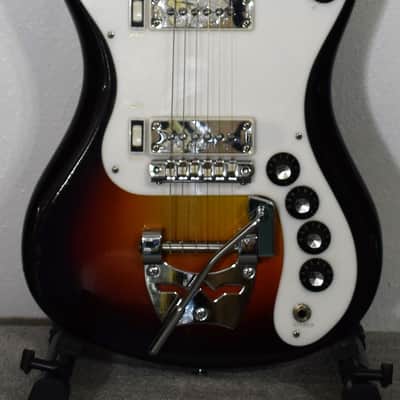 Wurlitzer Cougar 1966 "Sunburst" image 3