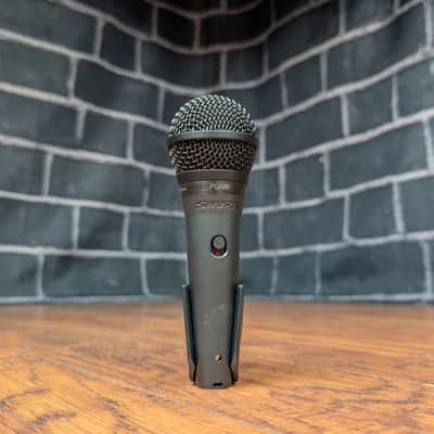 Shure PGA58 Dynamic Microphone - Handheld Mic for Vocals with Cardioid Pick-up Pattern, Discrete On/Off Switch, Mic Clip and Zipper Pouch (PGA58-XLR) - Black image 10