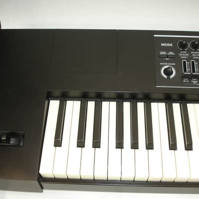 Roland JUNO-DS88 88-Key Synthesizer Keyboard image 5