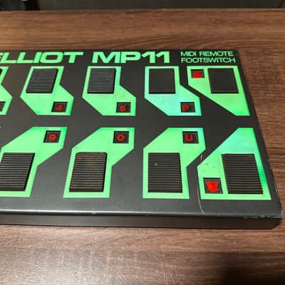 Trace Elliot Series 6 MP11 Preamp with MIDI Remote Footswitch image 8
