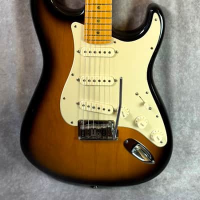 Fender American Deluxe Stratocaster Tobacco Burst w/OHSC 2003 - Tobacco Burst image 2