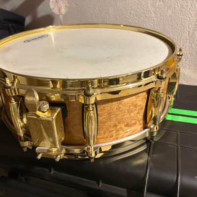 Gretsch Exotic series, 14x5 red camphor, 10 ply maple, brass hardware image 2