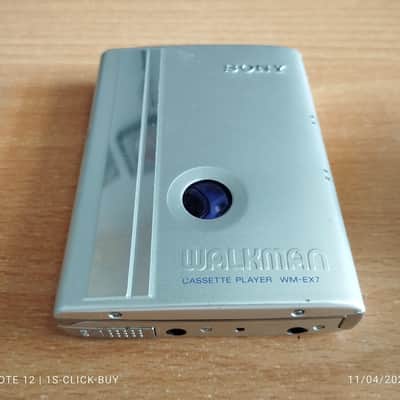 Sony WM EX 7 1997 - Sony Walkman Cassette player WM EX7 silver working image 3