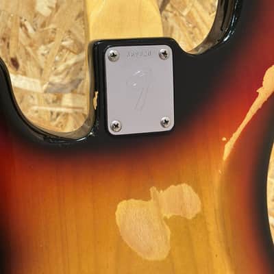 Pre Owned Fender 1973 Precision Bass - Sunburst, Rosewood Inc. Case image 4