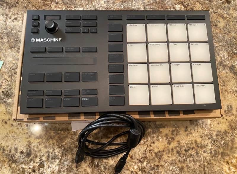 Native Instruments Maschine Mikro MKIII 2017 - Black image 1
