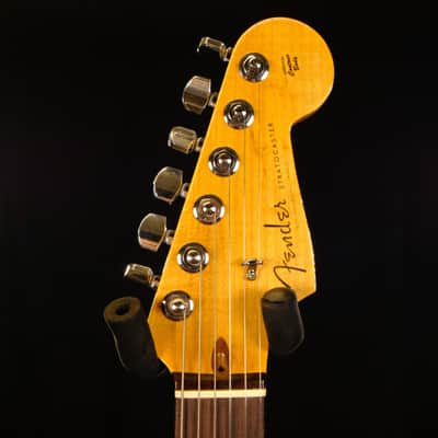 Fender Custom Shop Custom Deluxe Stratocaster - Seafoam Green Sparkle image 6