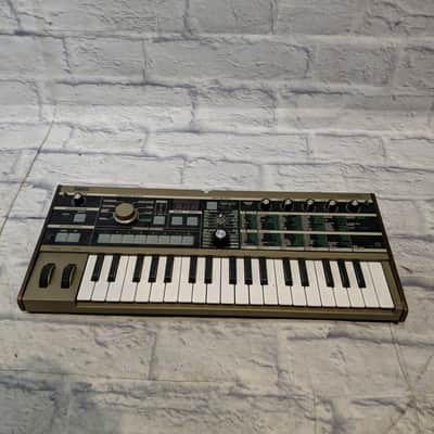 Korg Microkorg ( Missing Microphone) Analog Synth