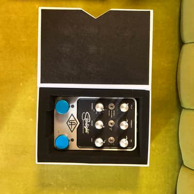 Universal Audio Starlight Echo Station 2021 - Present - Silver image 3