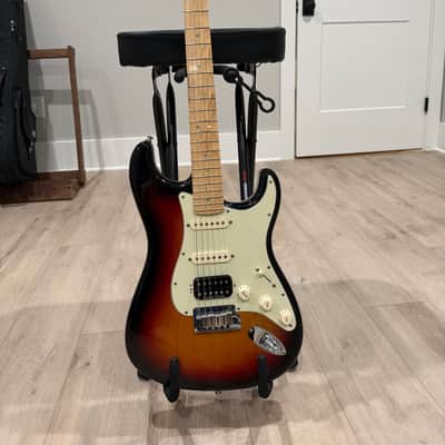 2005 Fender American Deluxe Stratocaster HSS – USA – 3-Tone Sunburst – Seymour Duncan JB – OHSC image 1