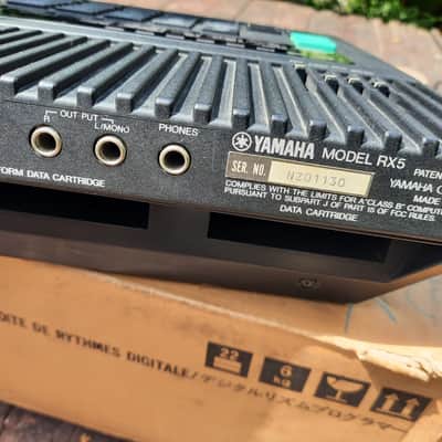 Yamaha RX5 (with box/romcard/manual/psu) Bild 8