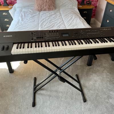 Yamaha S70 XS Master Keyboard 2018 Black image 2