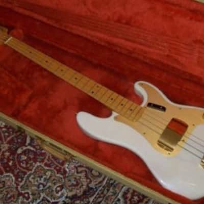 FENDER Precision  1957 Mary Kay image 2