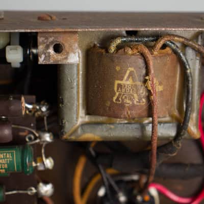 EH-100/ Recording King Model 1022 Tube Amplifier, made by Gibson (1938). image 11