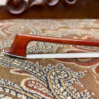 Sugito 1/8 Violin Bow Pernambuco Nickel Mounted image 5