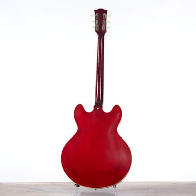 Gibson Custom 1964 ES-335 Reissue, Sixties Cherry | Demo image 3