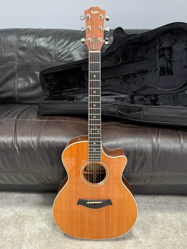 2007 Taylor 414CE-LTD 2007 - Natural. Fall Limited LTD with Gator GLDREAD12 soft hard shell case gig bag. Acoustic Electric Expression. Grand Auditorium image 1