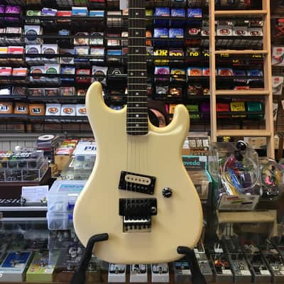 Kramer Baretta 1988 White image 1